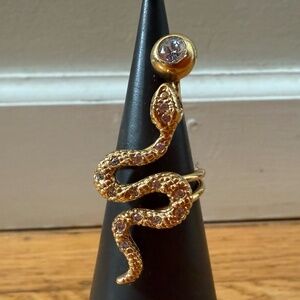 ZADA. Adjustable Snake Ring
